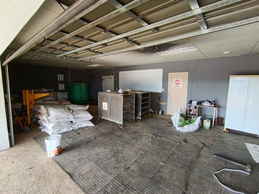 4 Bedroom Property for Sale in Mooinooi North West